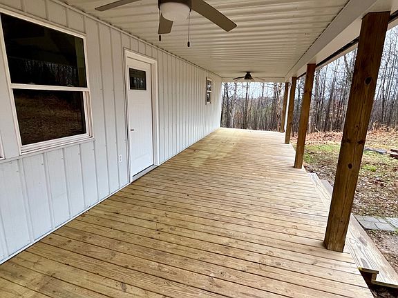 4th image of 469 Dickens Rd