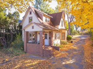 933 W Stephenson St, Freeport, IL 61032