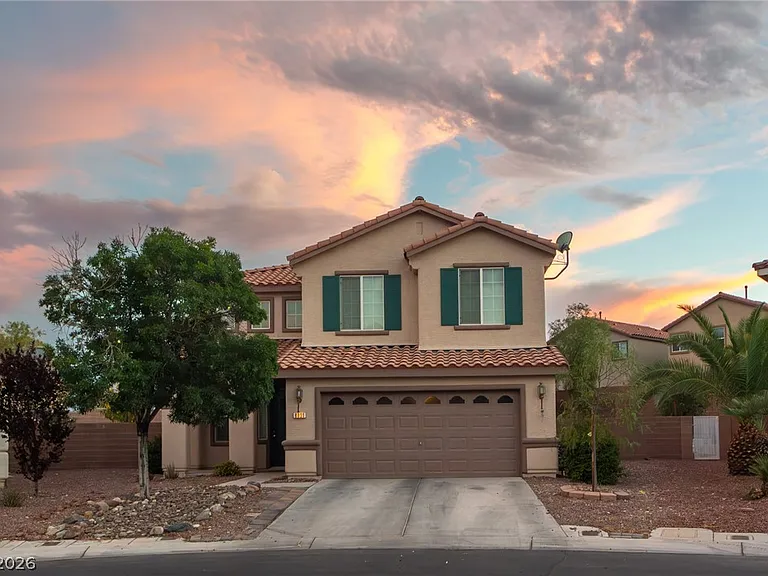 8891 Imperial Forest St — Photo 2