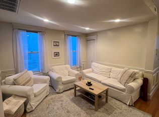 190 L St #3R, Boston, MA 02127