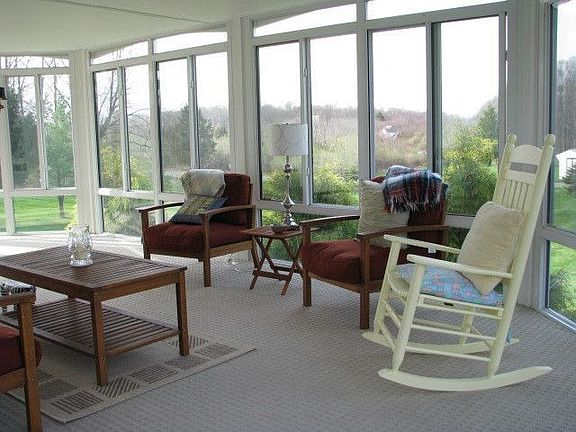 Sunporch perfect for Entertaining!