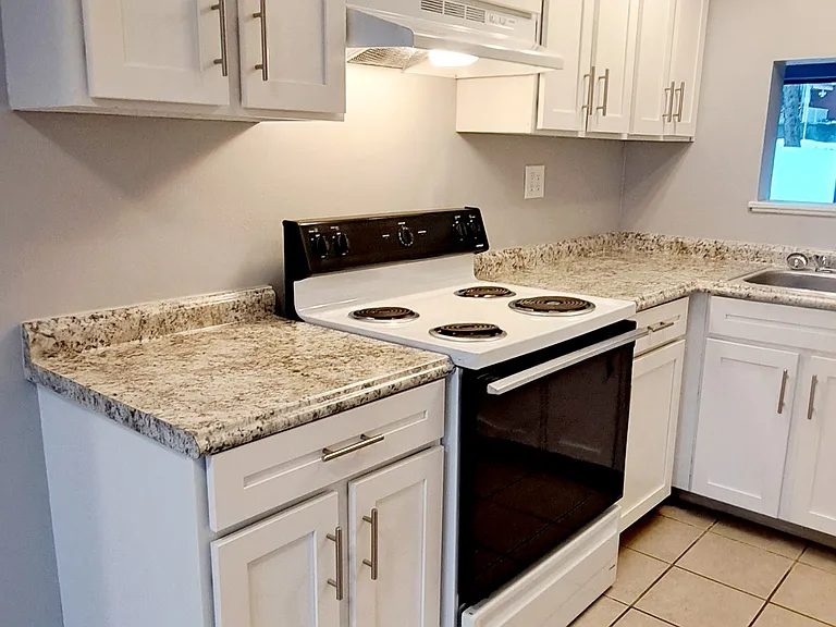 106 Elmur Dr #109 — Photo 5