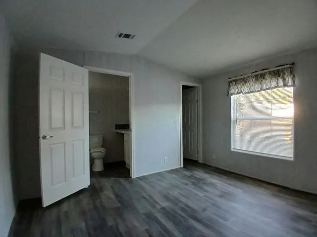 1631 Semon St #6 — Photo 9
