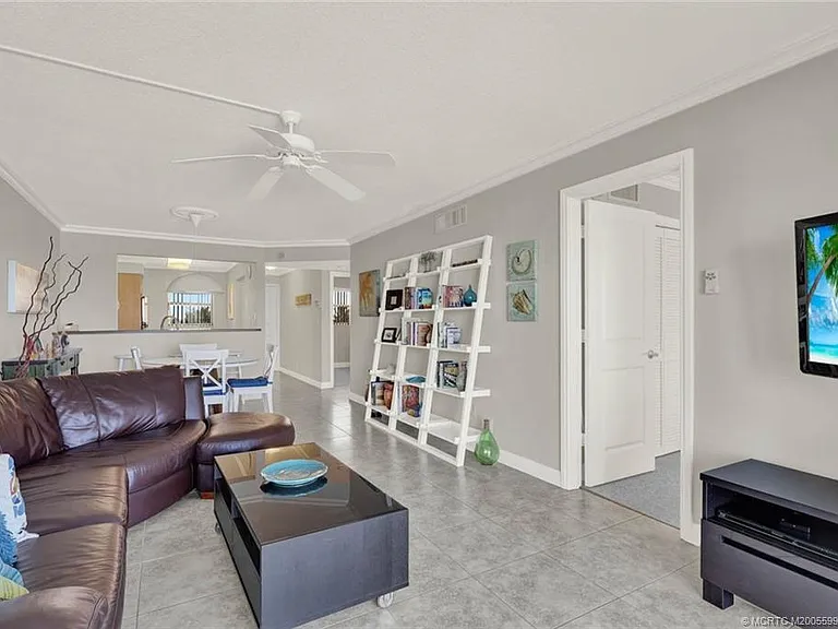 9490 S Ocean Dr #410 — Photo 22