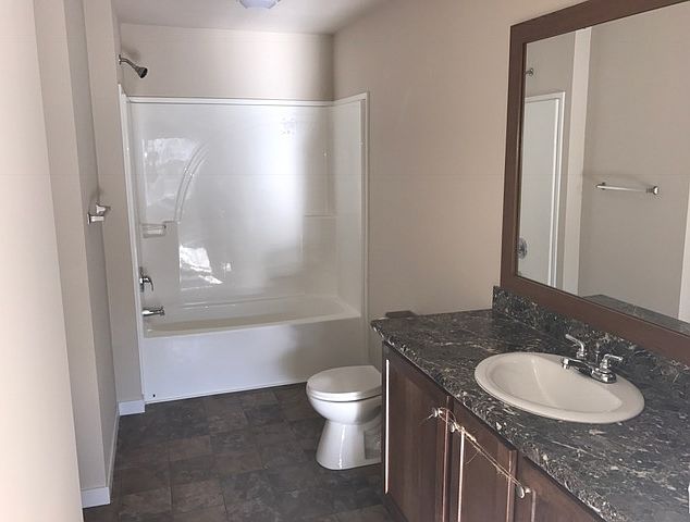 2nd image of 5214 Sheffield Dr