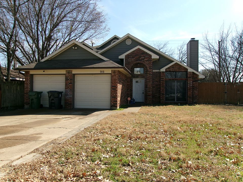 1st image of 916 Galaxy Dr