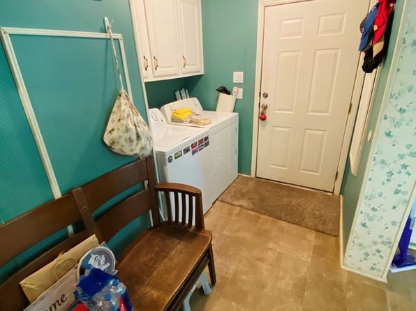 469 Lakeshore Dr, Bainbridge, GA 39819