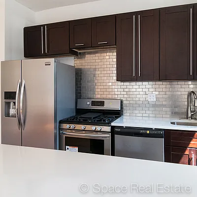 Rented by Space Real Estate | media 6