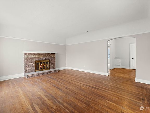 4th image of 1514 Kinnear Street