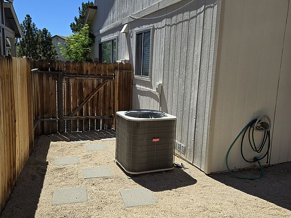 5th image of 2802 Ashley Park Dr