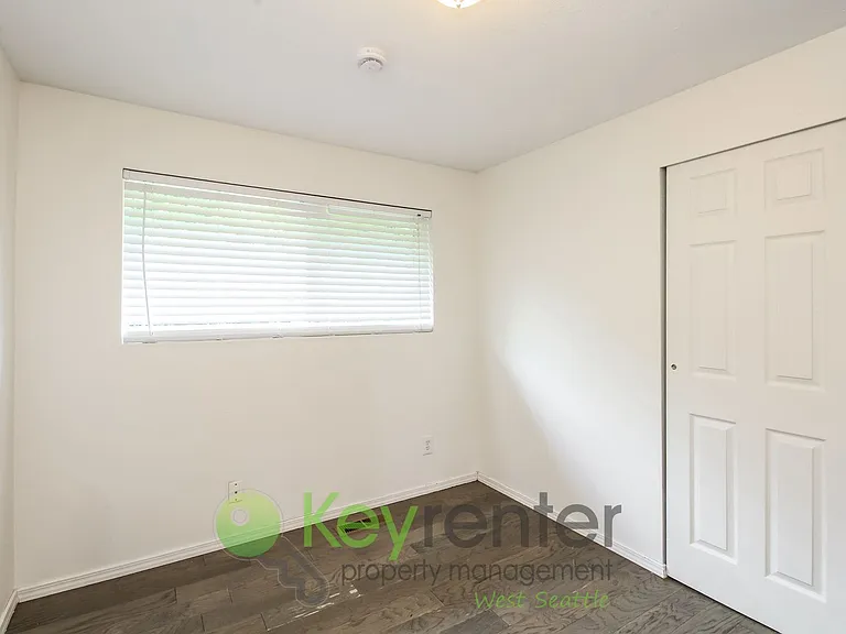 2511 SW 107th Way — Photo 11
