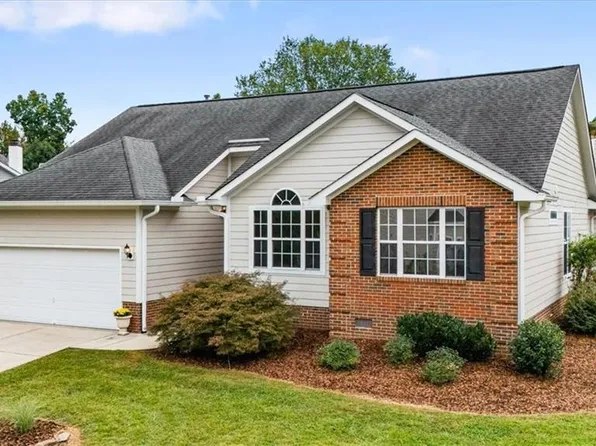 6505 Woodmont Rd, Jamestown, NC 27282