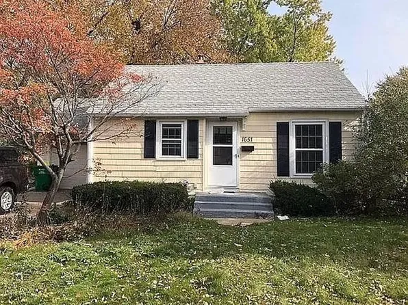 1651 Edgewood Ave S, Saint Louis Park, MN 55426