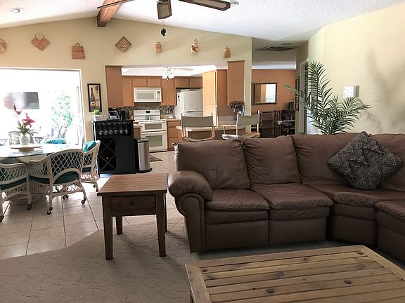 4th image of 3938 Cheverly Dr W