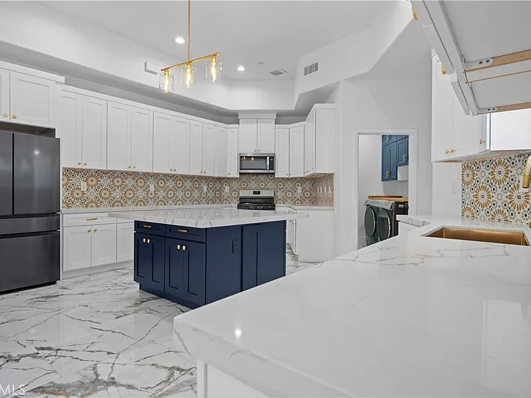 16355 Canon Ln — Photo 8