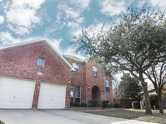 2nd image of 208 Stone Brooke Ct