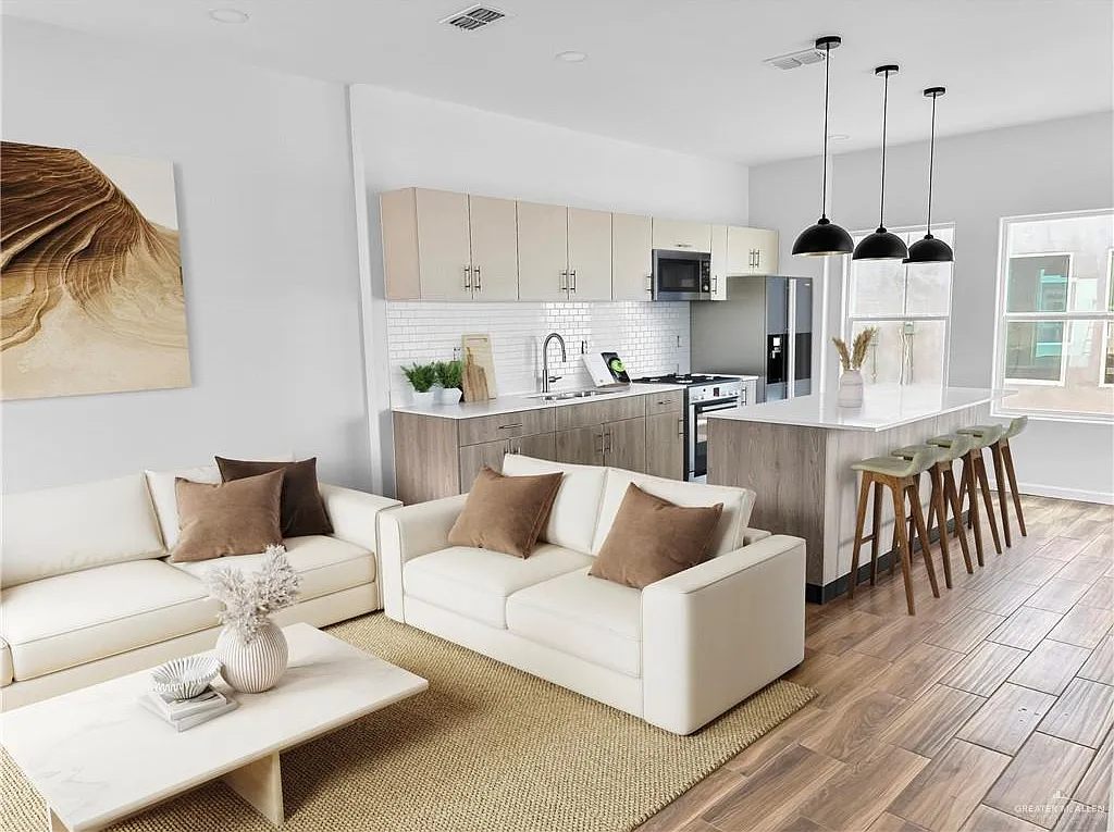 3 bed, 2.5 bath, 1412 sqft, $1,950 — Photo 3
