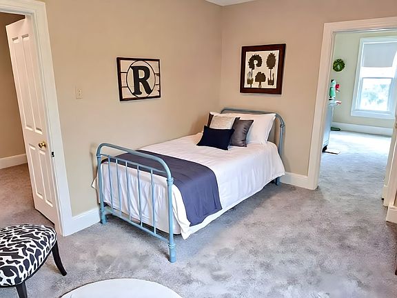 5th image of 115-117 S Market St #115A