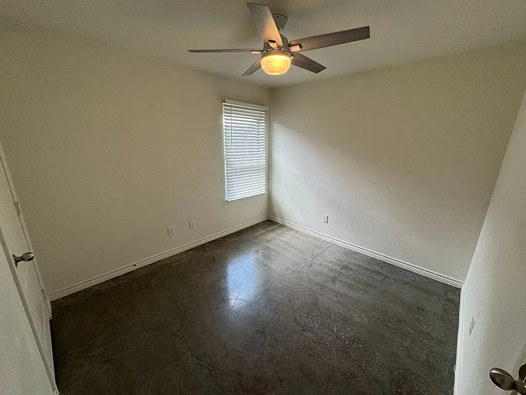 6115 Amelia Earhart Blvd — Photo 18
