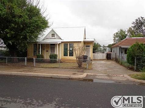 1st image of 909 Gallinas St