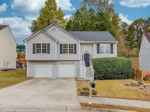 5670 Hollow Ridge Ln, Norcross, GA 30071