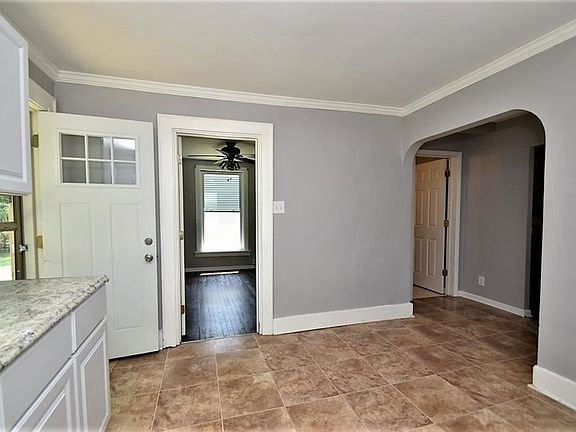 5th image of 1409 Meriline St