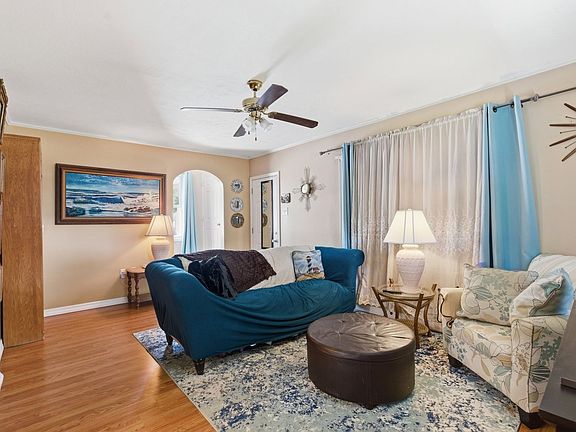 5th image of 283 Center Grange Rd