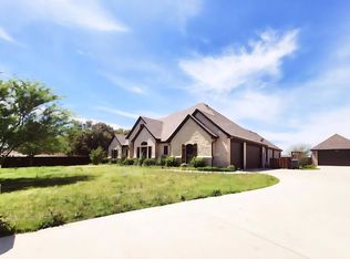 2000 Adams Ln S, Azle, TX 76020