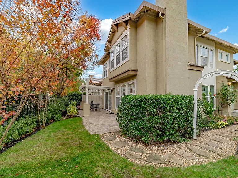9837 Villa Francisco Ln — Photo 6