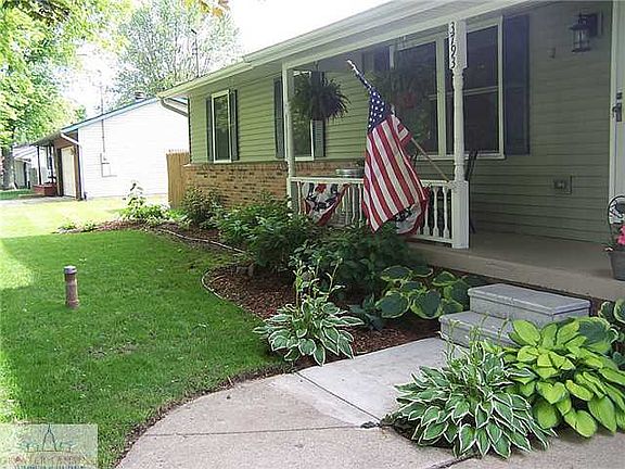 2nd image of 3793 Delano Dr