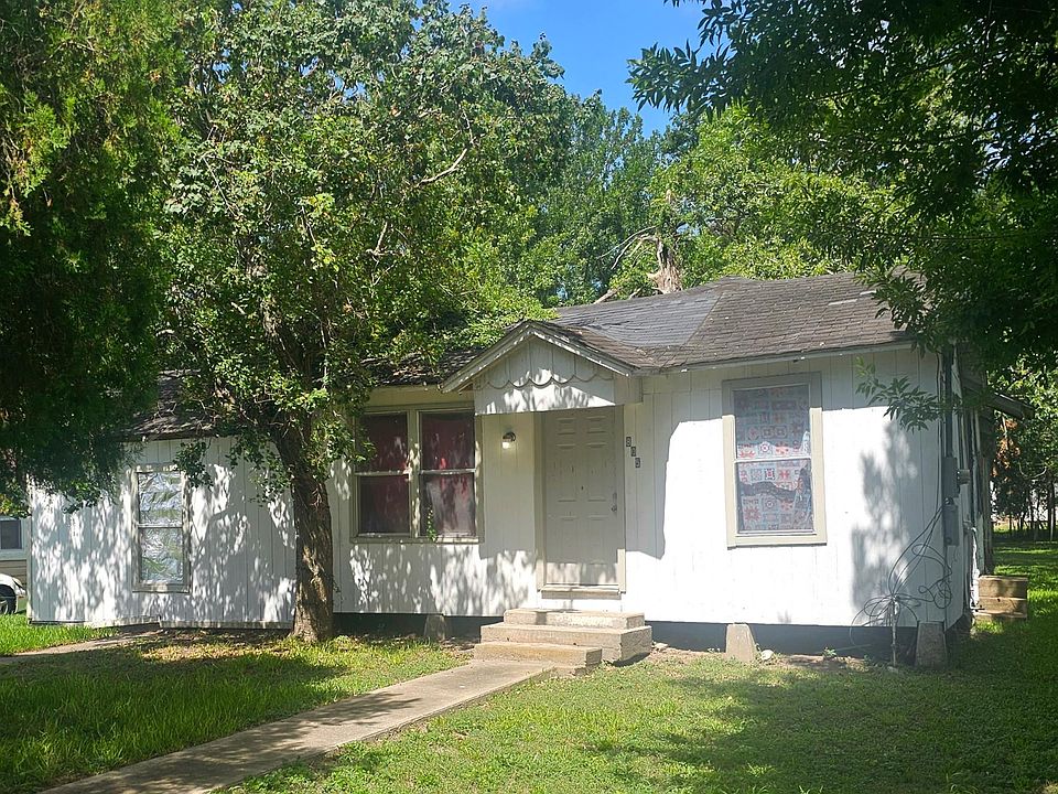 1st image of 805 Texas St