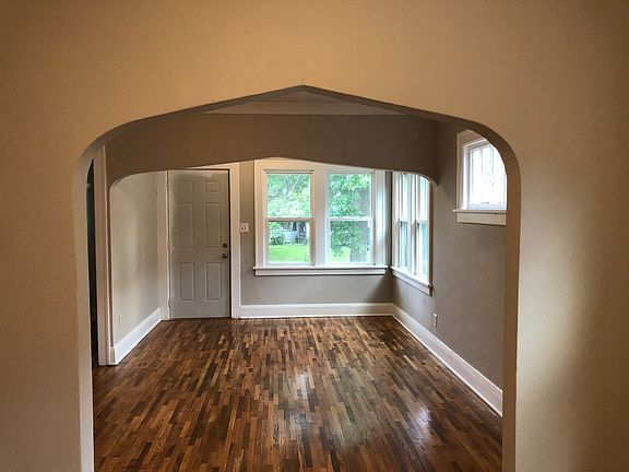 5th image of 1025 Fuller Ave