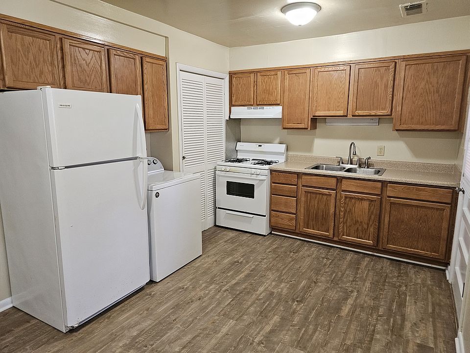 804-1 kitchen 2_10282025