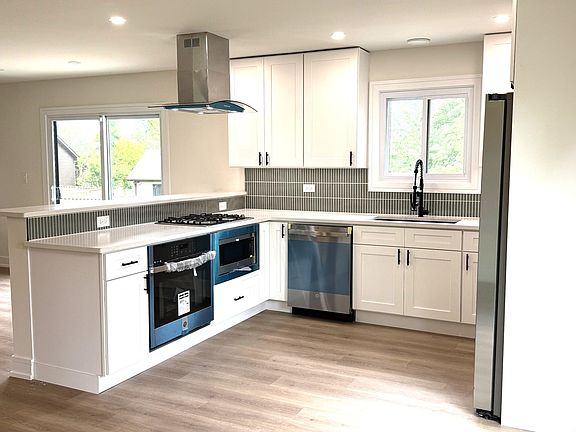 2nd image of 3010 Timber Hill Ct