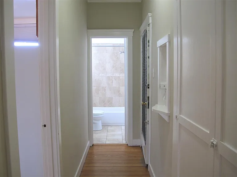1631 Chestnut St #14 — Photo 4