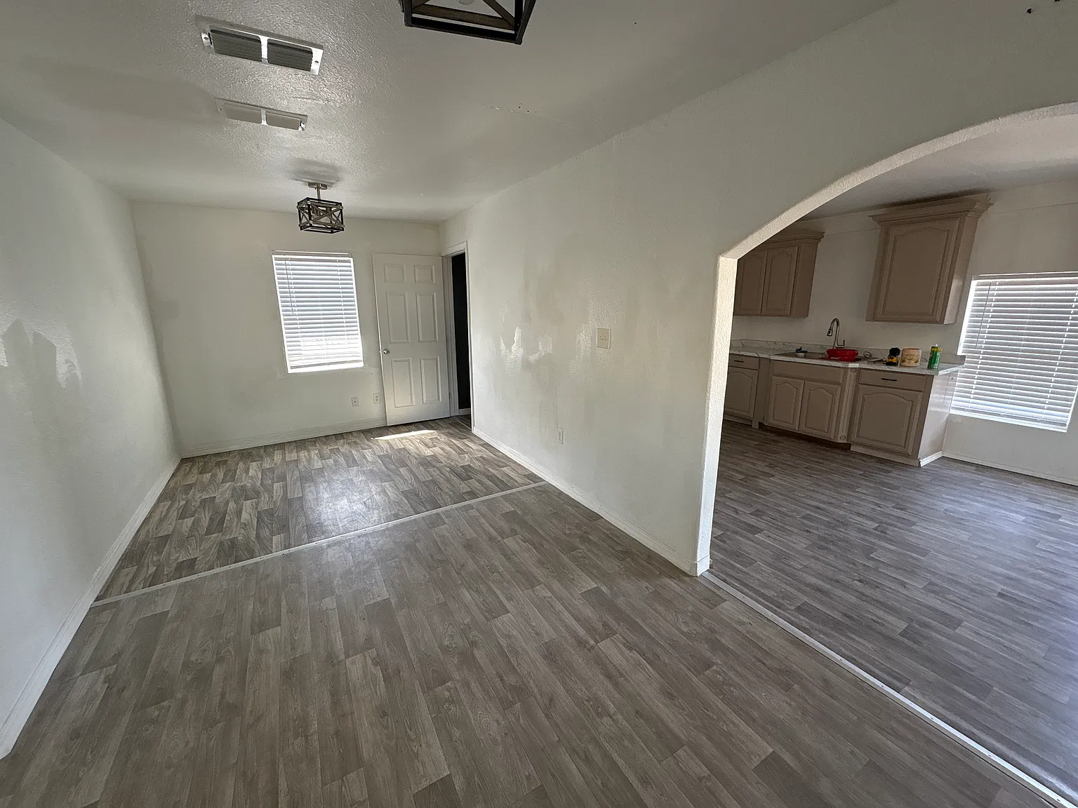 3 bed, 1170 sqft, $1,200 — Photo 4