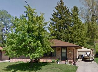 3421 Fairlane Dr, Des Moines, IA 50315