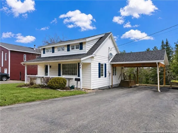 184 Main St, Plaster Rock, NB E7G 2E3