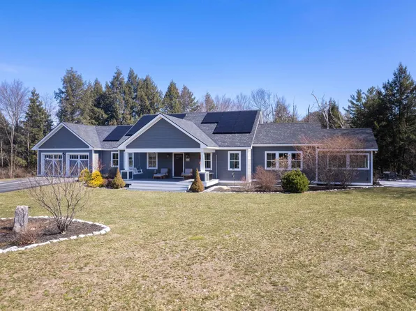 221 Deer Field Acres Drive, Pittsford, VT 05763