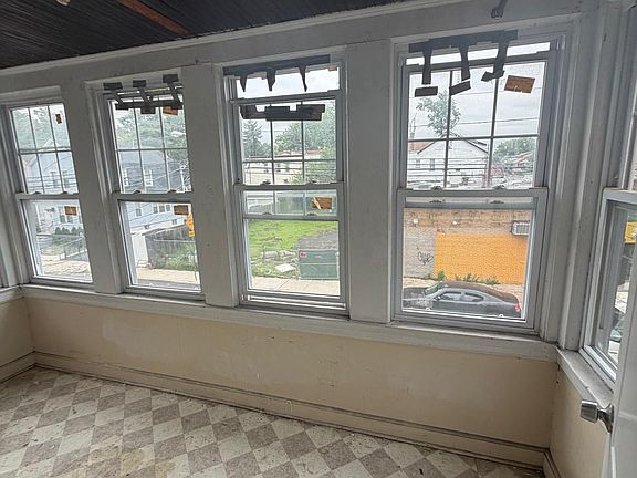 3rd image of 165 Brookdale Ave #G2