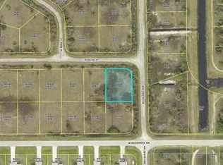 541 Roscoe St, Lehigh Acres, FL 33972