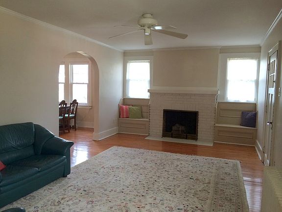 Living room-hardwood floors