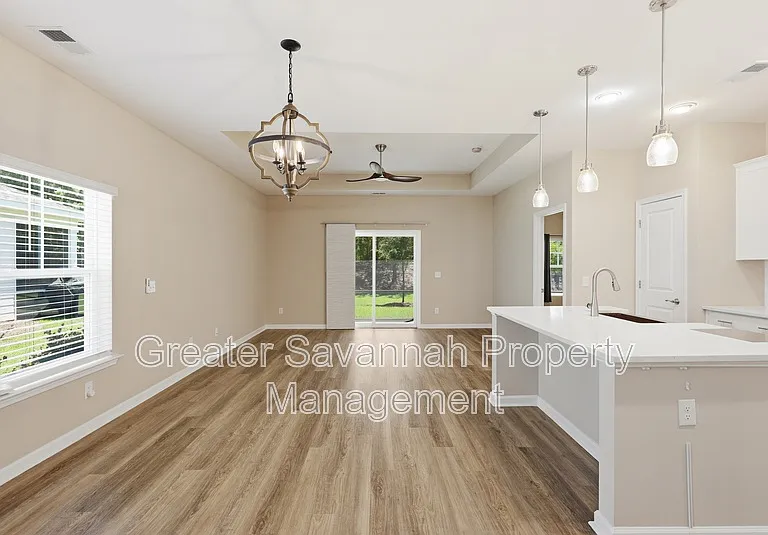 130 Danbury Ct #1 — Photo 9