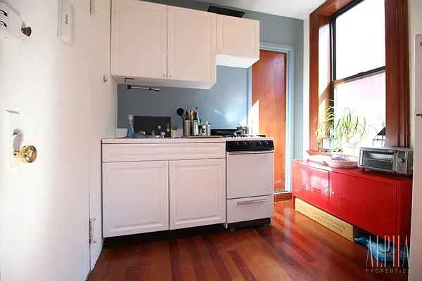 Rented by Alpha Properties NYC I LLC | media 39