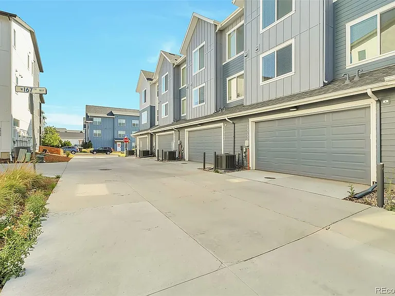 16762 Tejon Pl — Photo 2