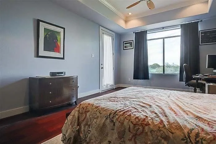 510 Lovett Blvd #403 — Photo 11