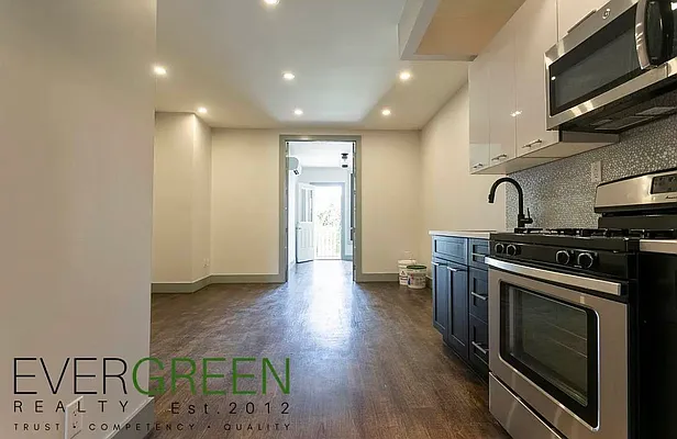 Rented by ERNY LLC | media 1