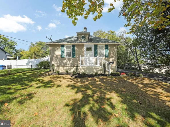 229 5th Ave, Maple Shade, NJ 08052