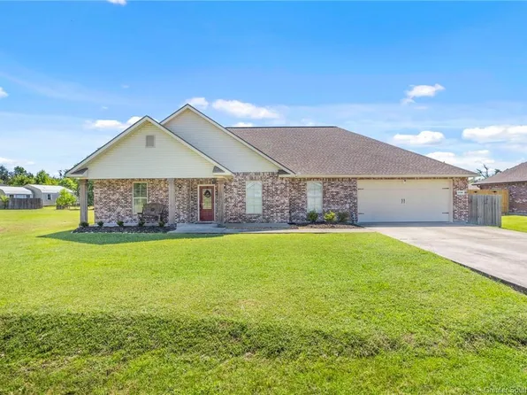 836 Magdalena St, Sulphur, LA 70663