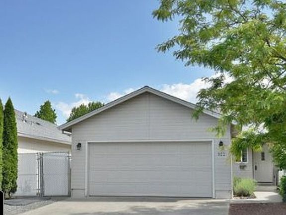 2nd image of 922 Brandi Way